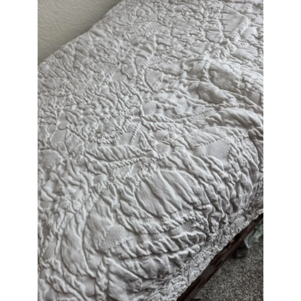 Potterybarn Belgain Flax Linen 1 euro Floral Stitch Quilted sham 26x26